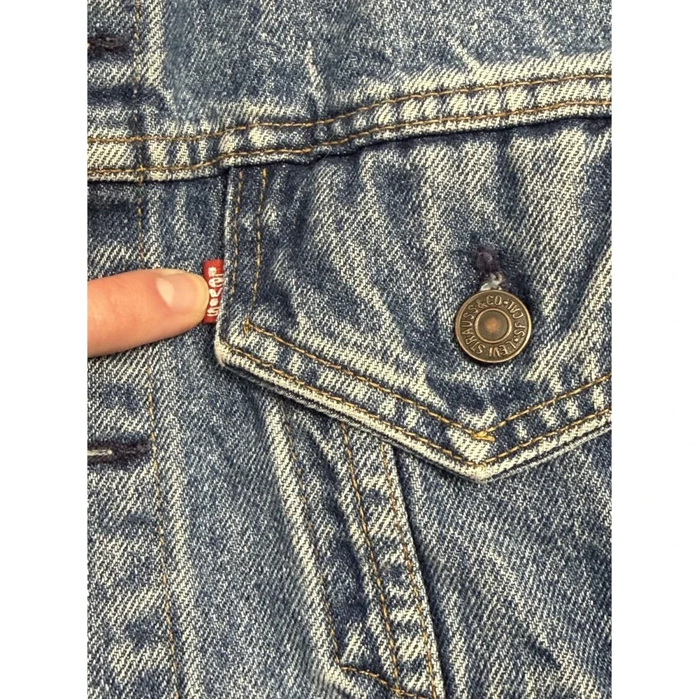 Vintage Levi's Jacket Mens 42R Medium Wash Blue Denim 70506-0216 Trucker USA 80s
